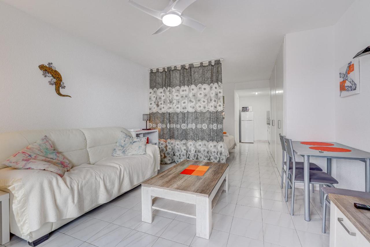 Appartamento Studia Port Royale Arona  Esterno foto
